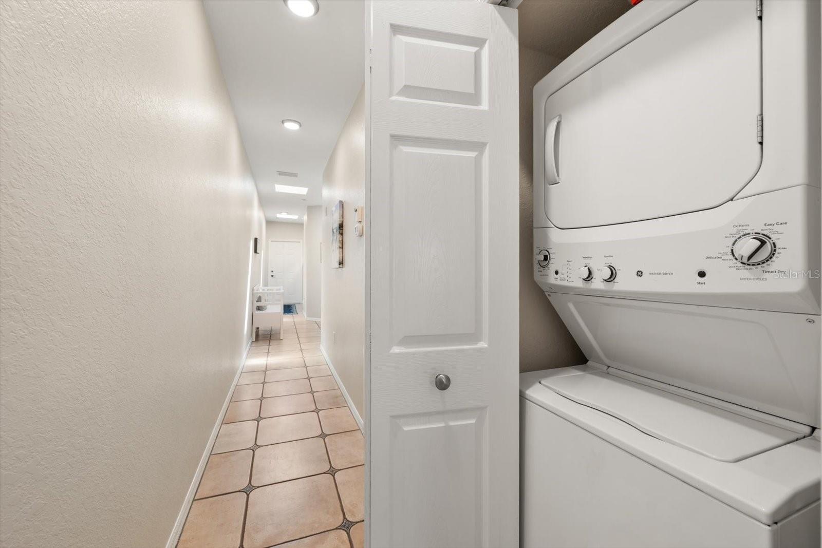 Image 33 of 62 For 102 Gulf Boulevard 401