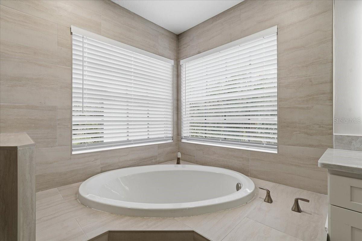 Image 33 of 63 For 196 Shore Drive