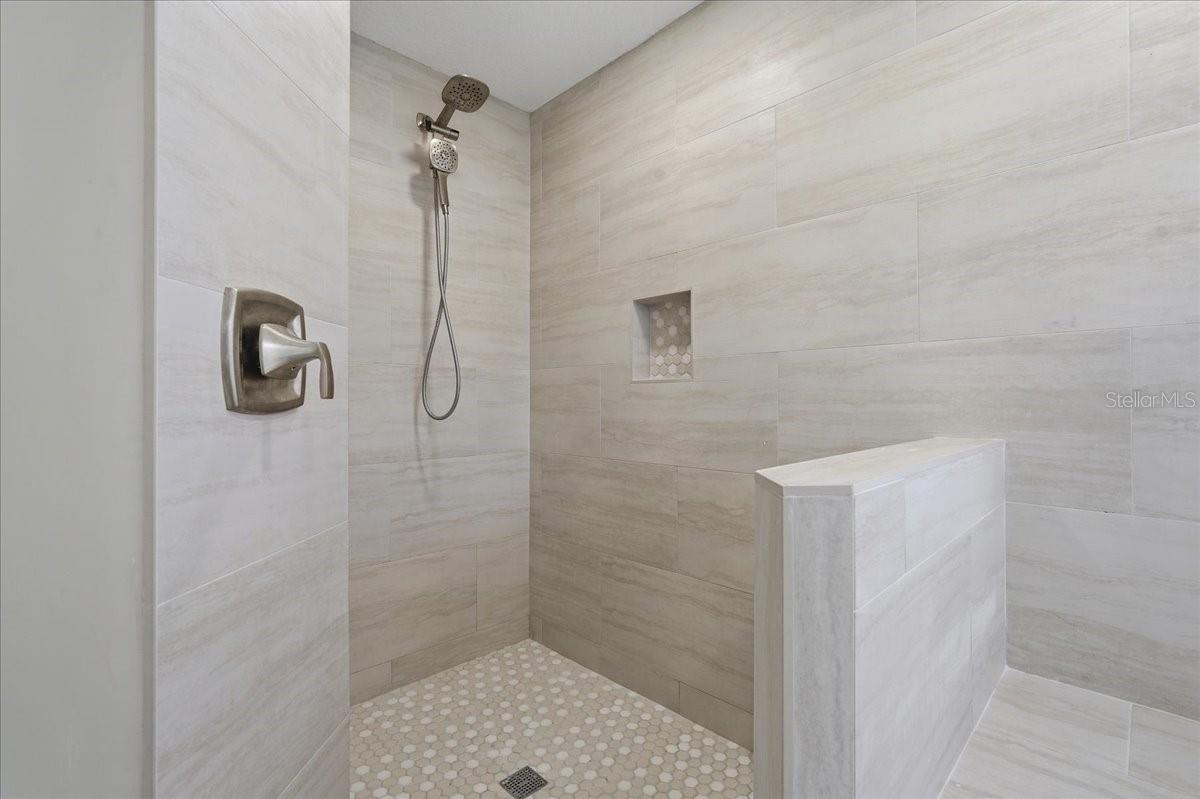 Image 34 of 63 For 196 Shore Drive