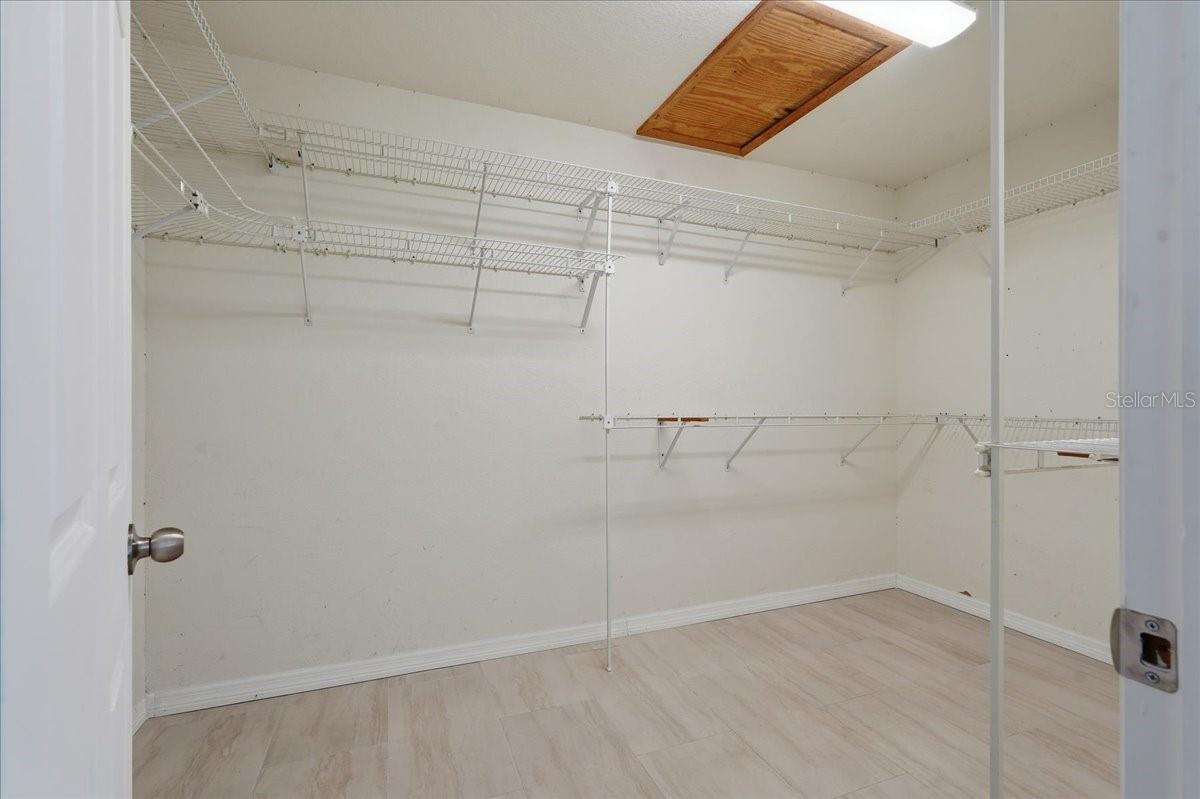 Image 35 of 63 For 196 Shore Drive