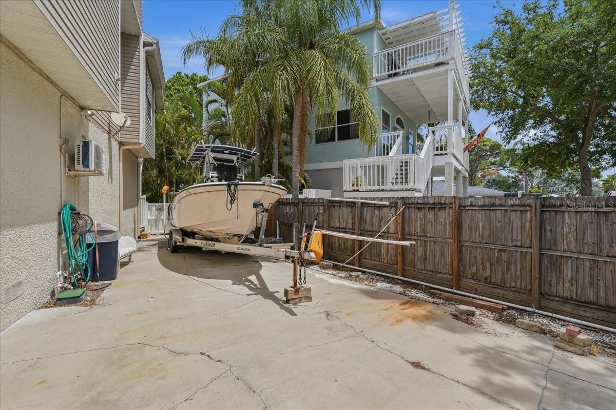 Image 57 of 63 For 196 Shore Drive