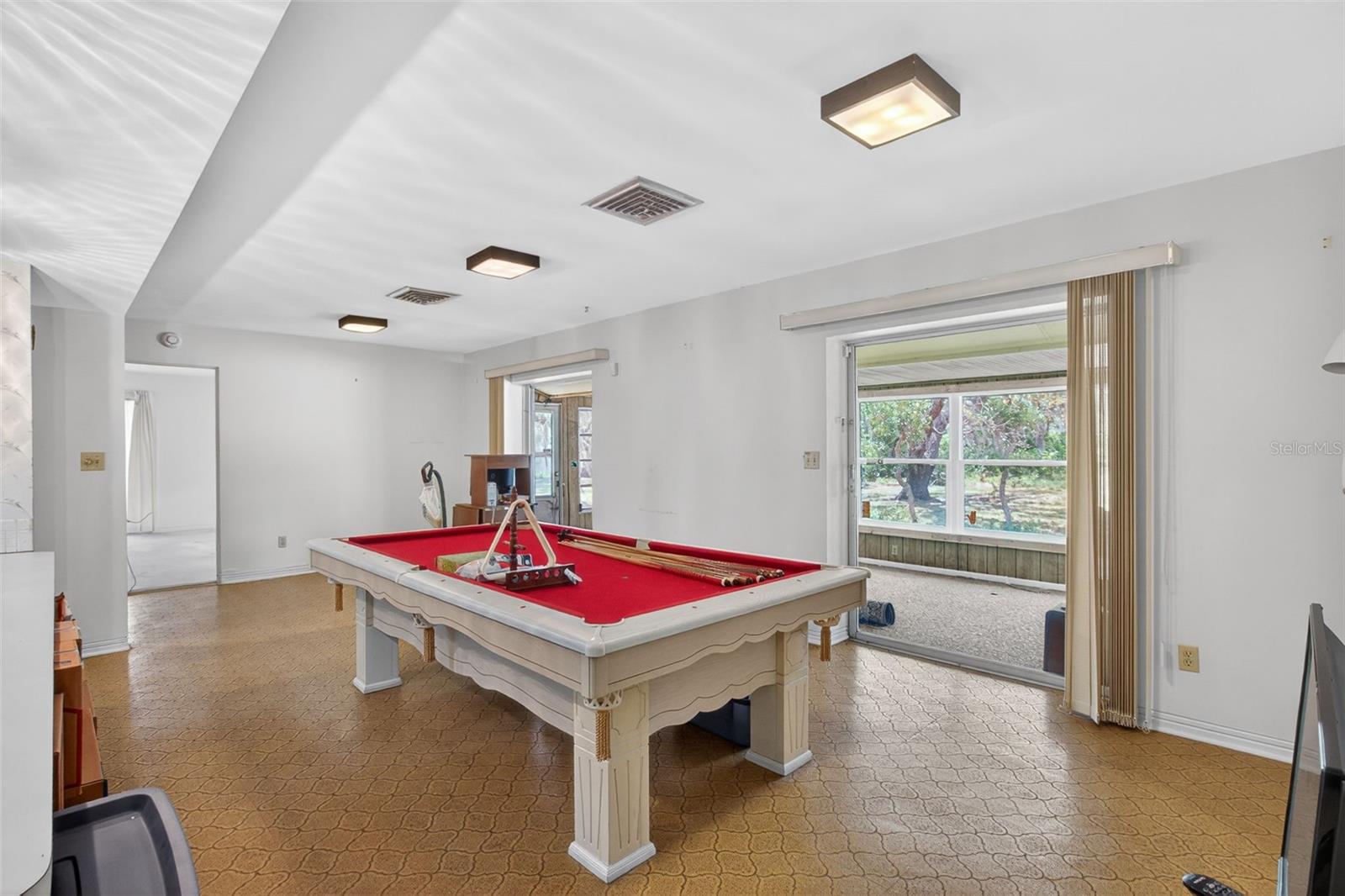 Image 21 of 43 For 13222 98th Avenue