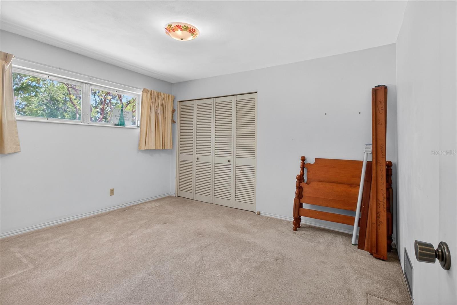 Image 27 of 43 For 13222 98th Avenue