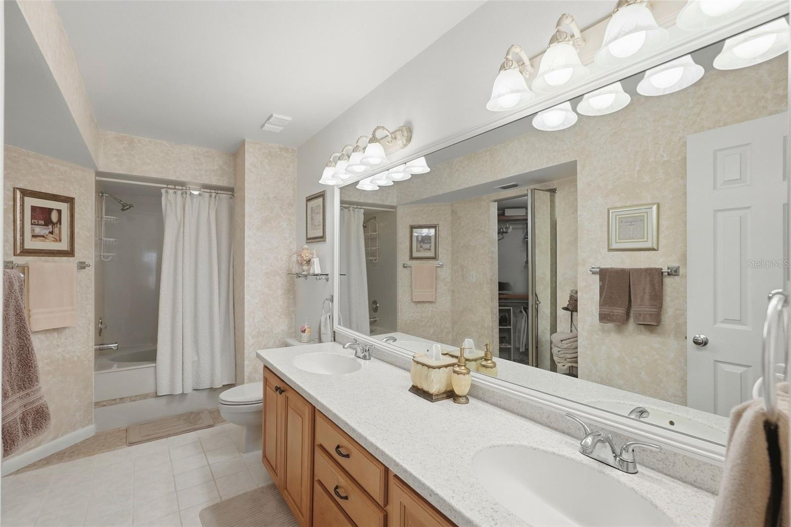Image 16 of 36 For 6077 Bahia Del Mar Boulevard 123