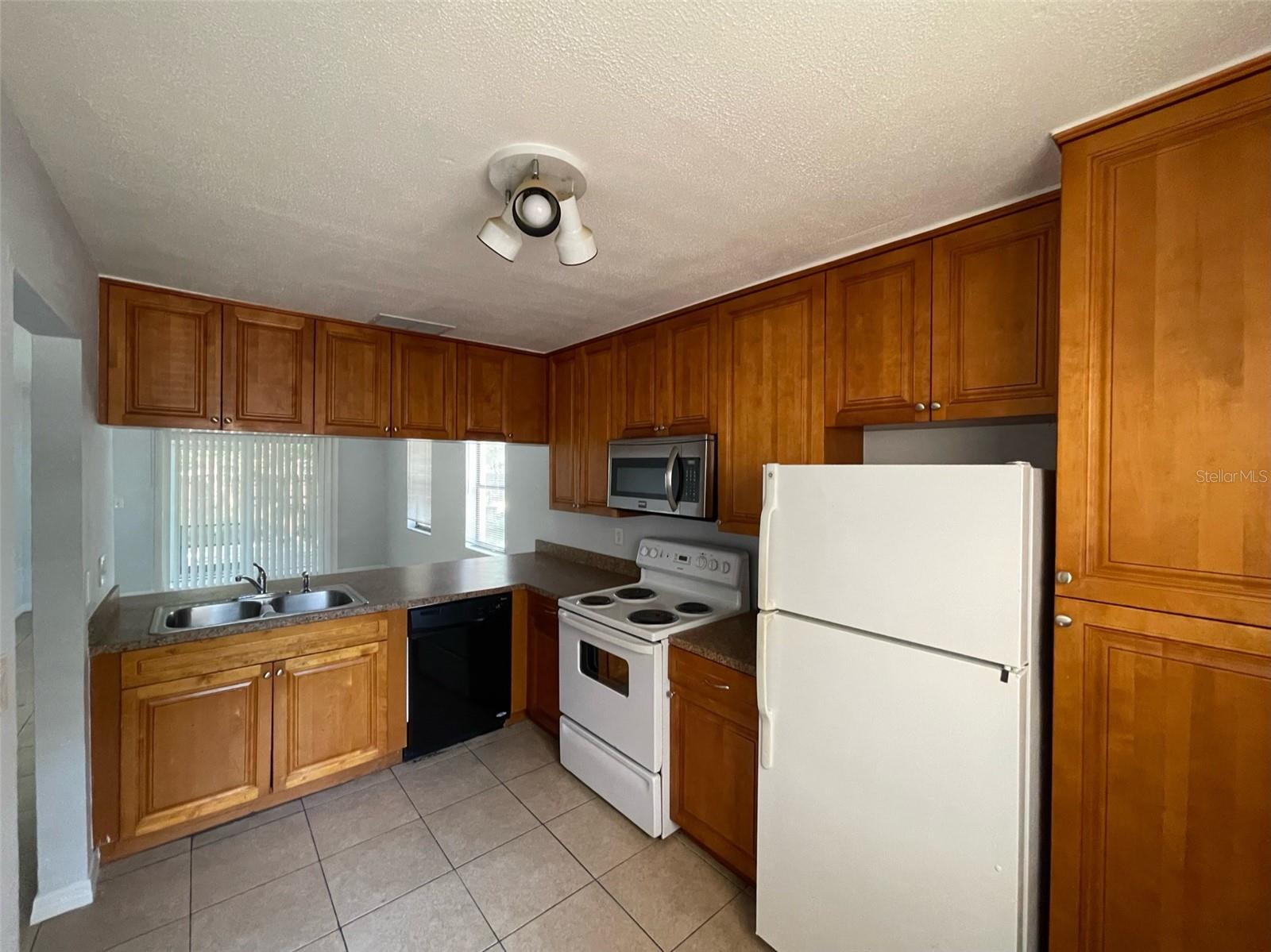 Image 10 of 17 For 950 Beltrees Street