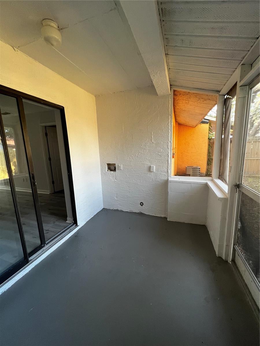 Image 13 of 17 For 950 Beltrees Street