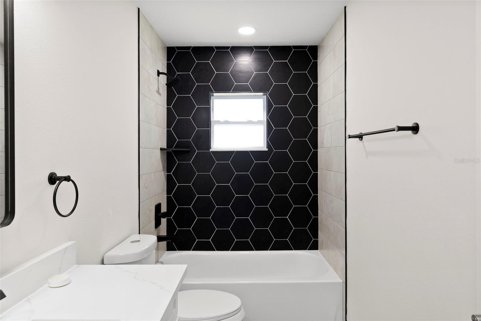 Image 14 of 37 For 5062 80th Lane N