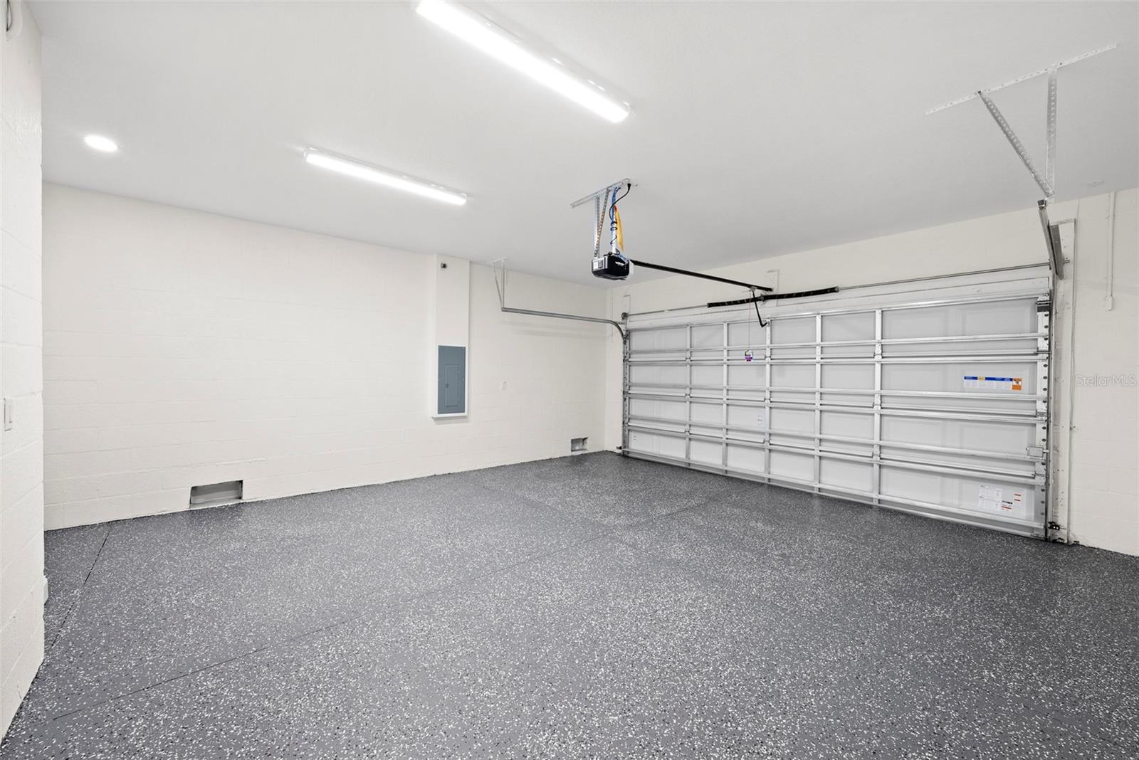 Image 32 of 37 For 5062 80th Lane N