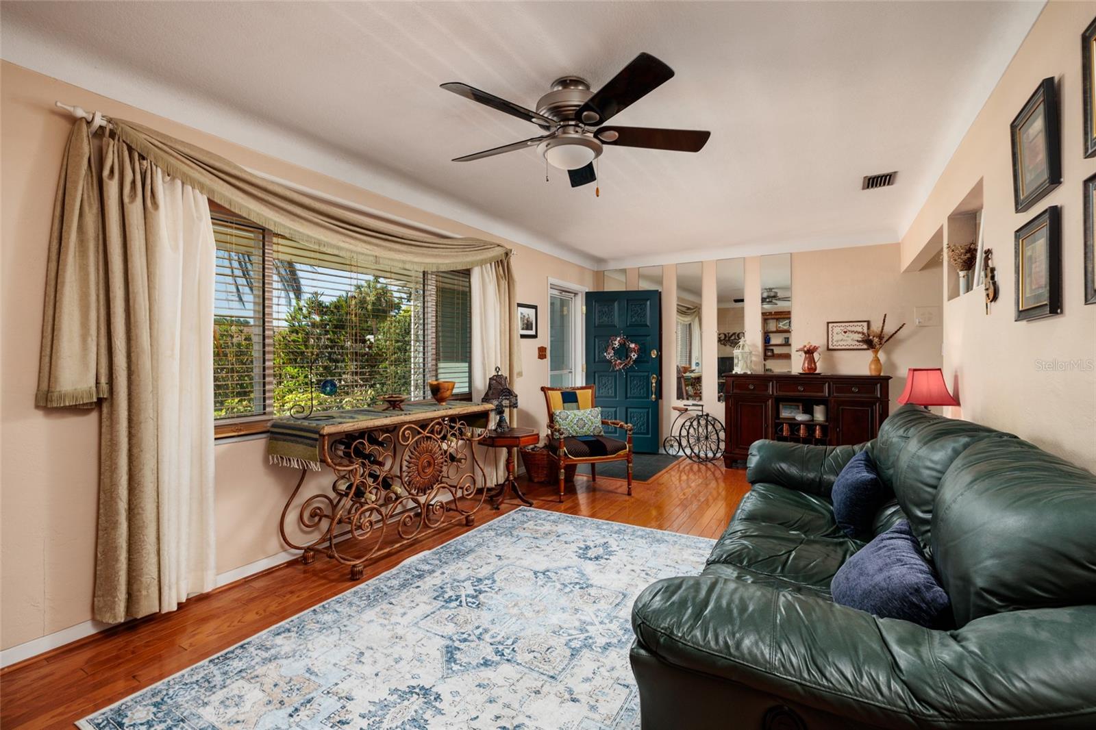 Image 13 of 54 For 11623 84th Avenue