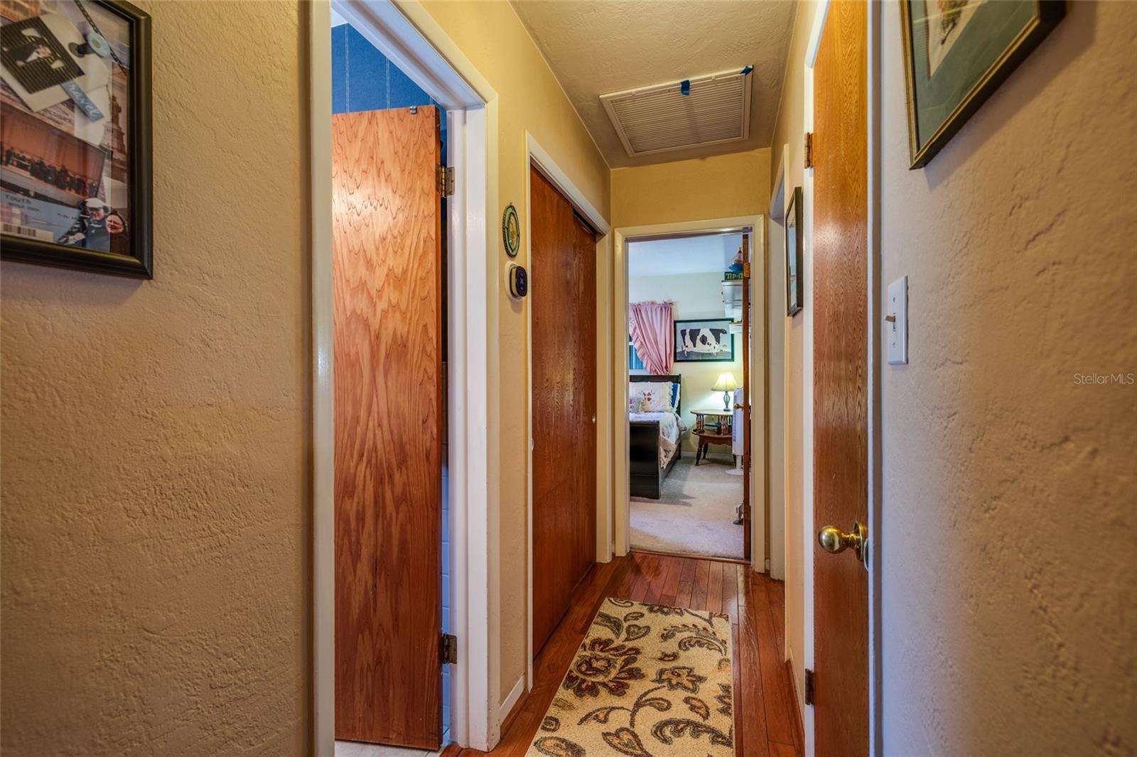 Image 15 of 54 For 11623 84th Avenue