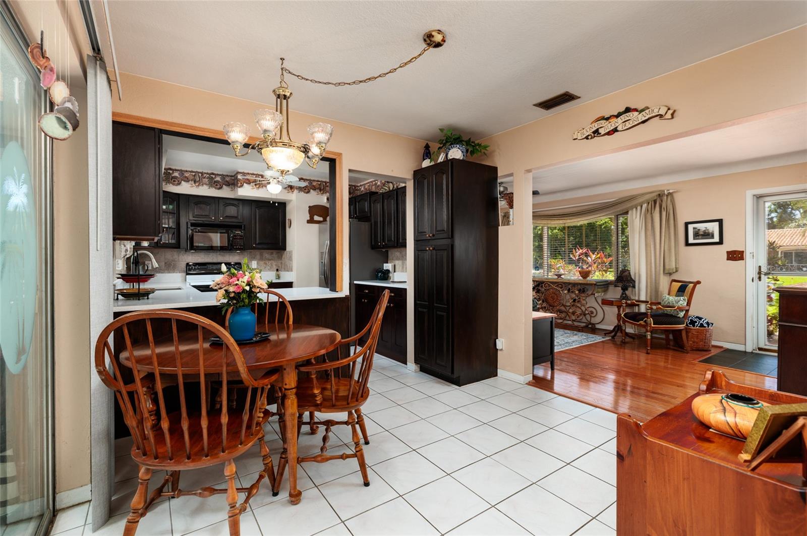 Image 19 of 54 For 11623 84th Avenue