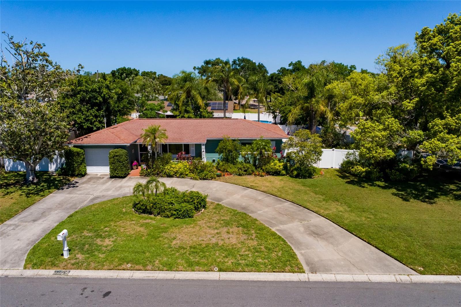 Image 32 of 54 For 11623 84th Avenue