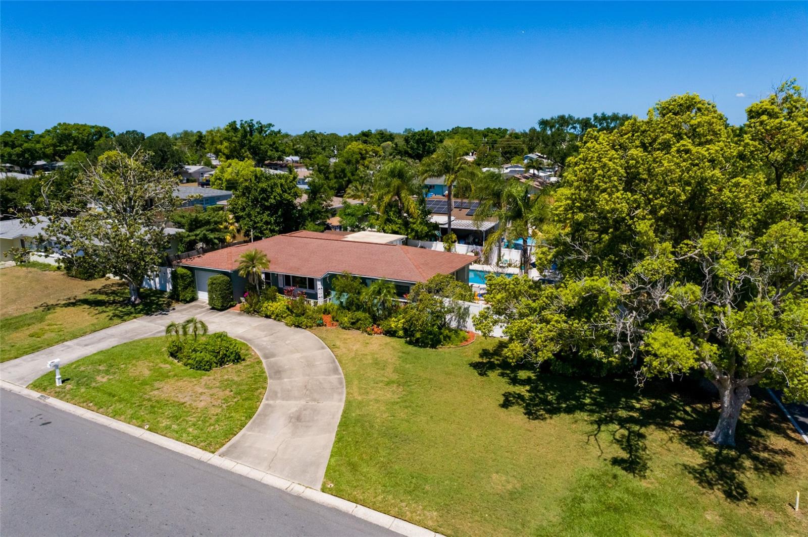 Image 33 of 54 For 11623 84th Avenue