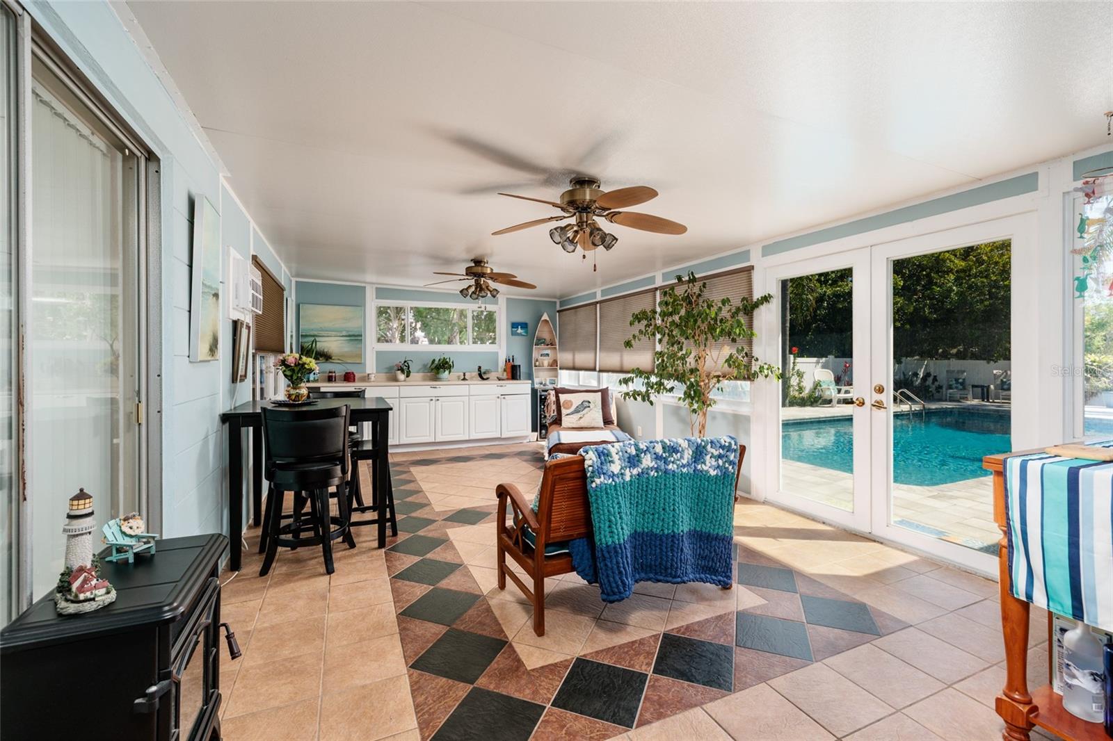 Image 7 of 54 For 11623 84th Avenue