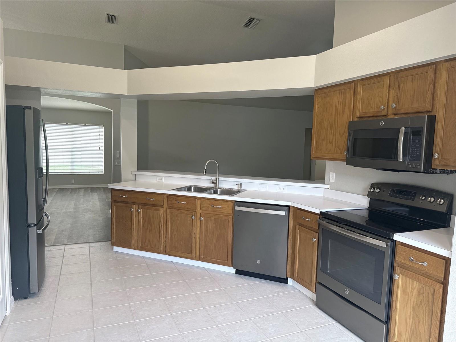 Image 16 of 54 For 6323 Open Pasture Court