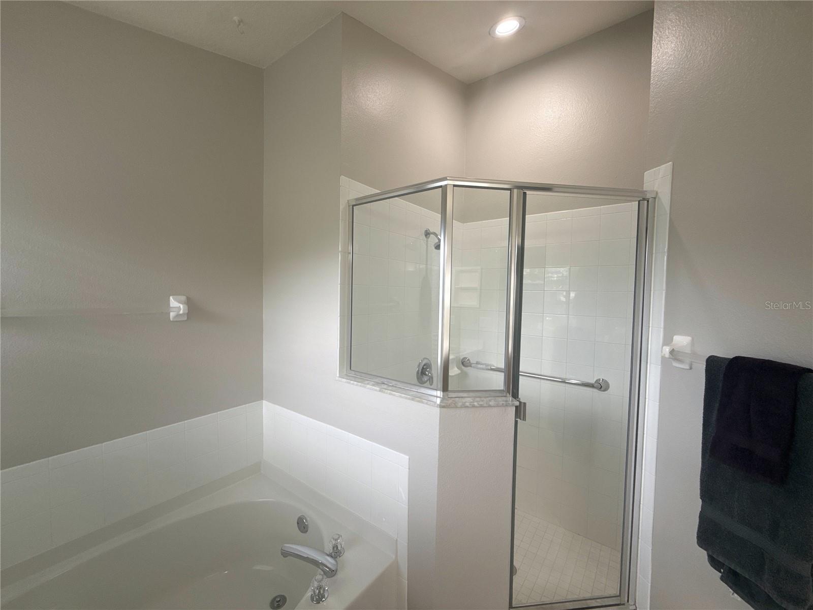 Image 27 of 54 For 6323 Open Pasture Court