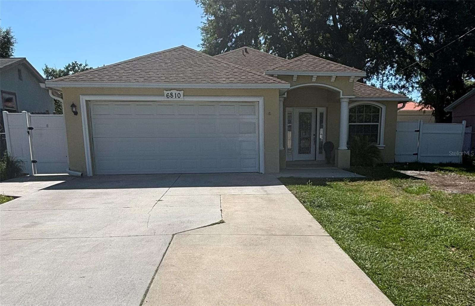 Listing Details for 6810 Willow Avenue, TAMPA, FL 33604