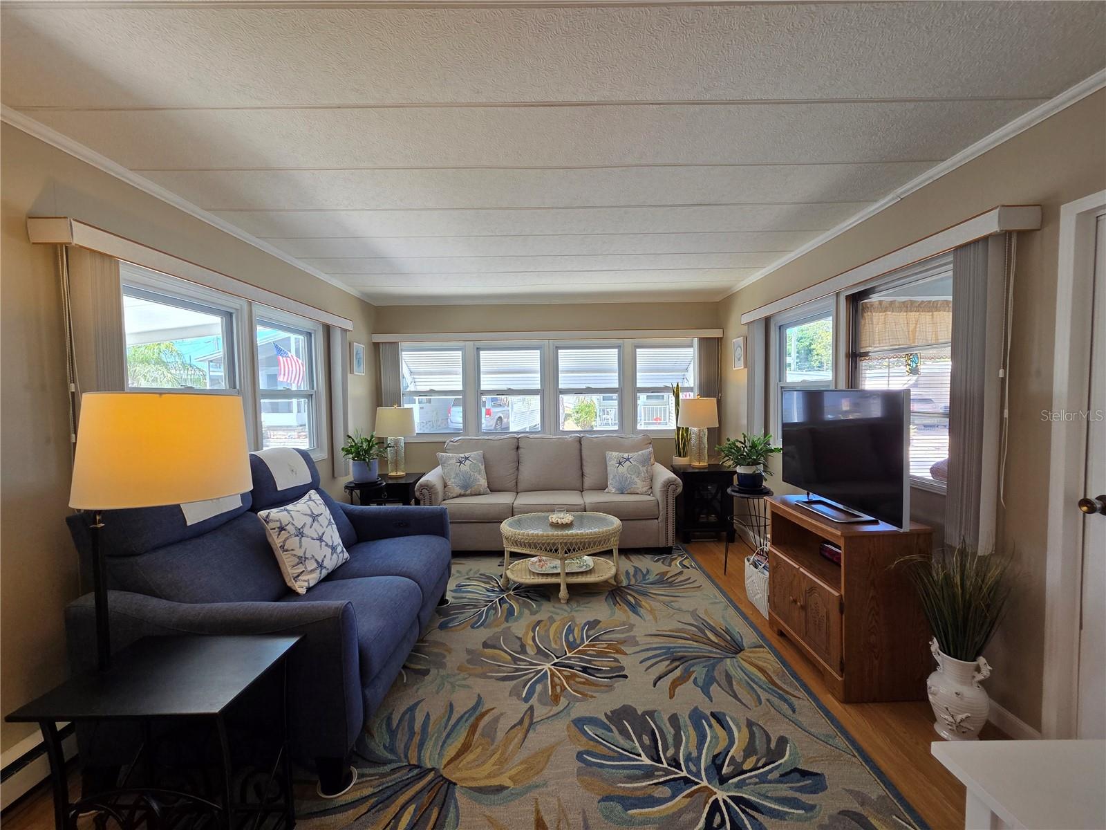 Image 2 of 24 For 4333 72nd Street N 80