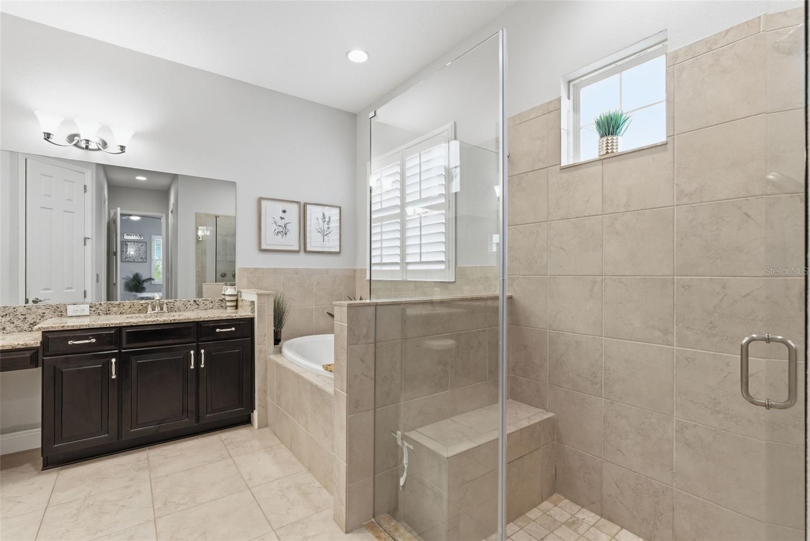 Image 16 of 33 For 624 Winterside Drive