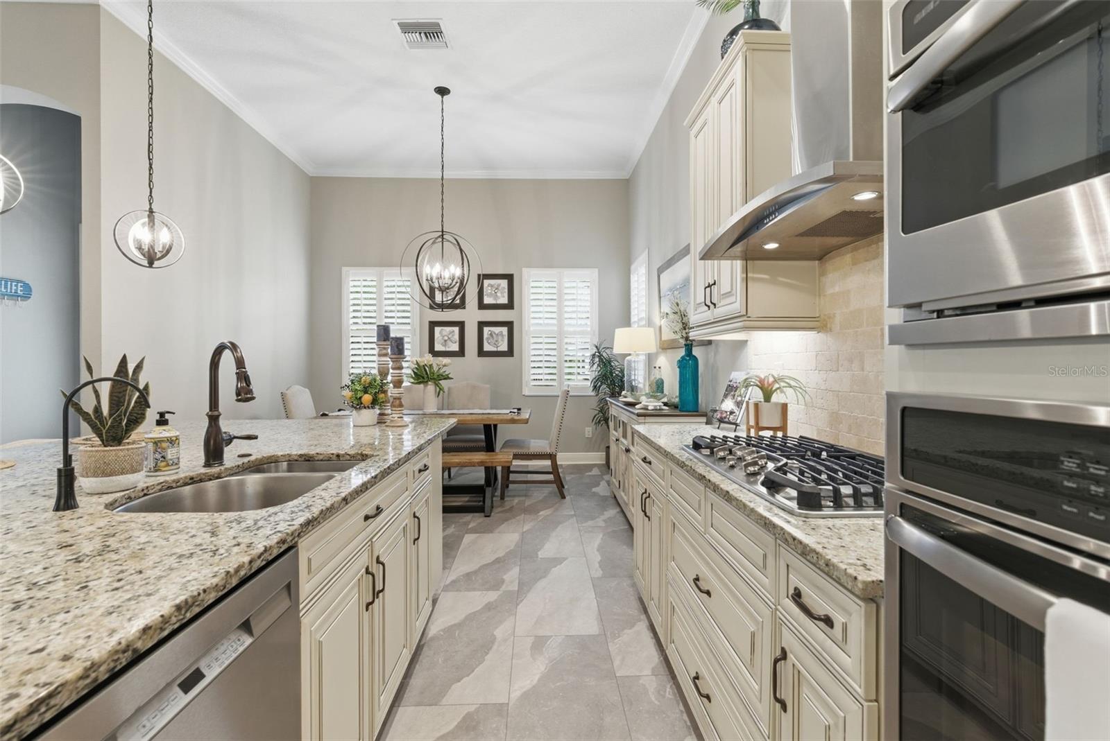 Image 7 of 33 For 624 Winterside Drive