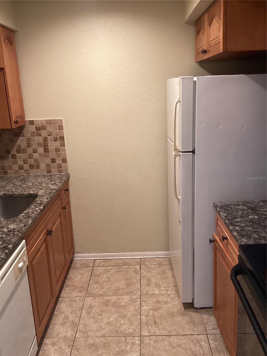 Image 11 of 23 For 14321 Hanging Moss Circle 101