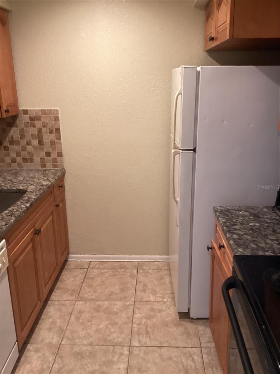 Image 12 of 23 For 14321 Hanging Moss Circle 101