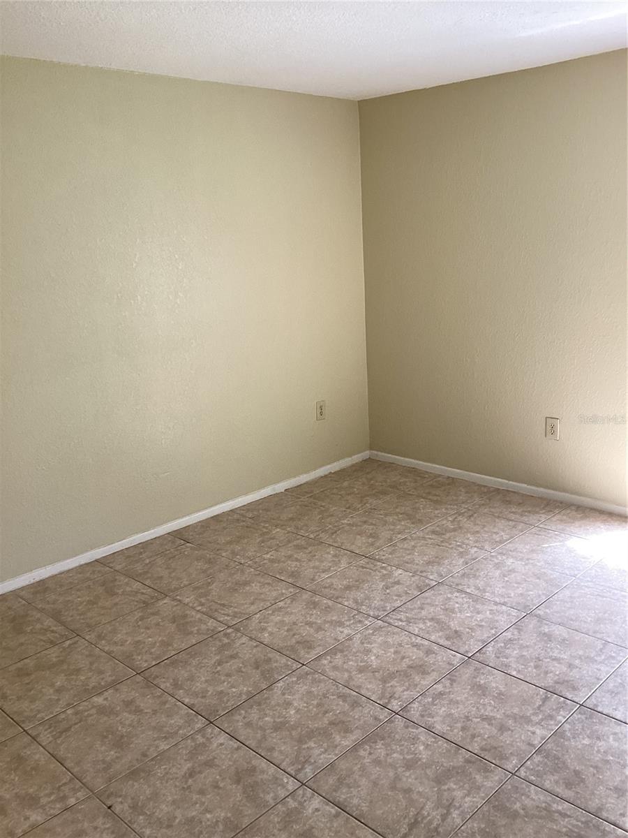 Image 17 of 23 For 14321 Hanging Moss Circle 101