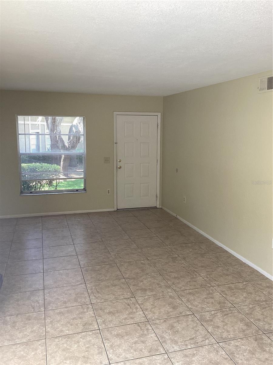 Image 3 of 23 For 14321 Hanging Moss Circle 101