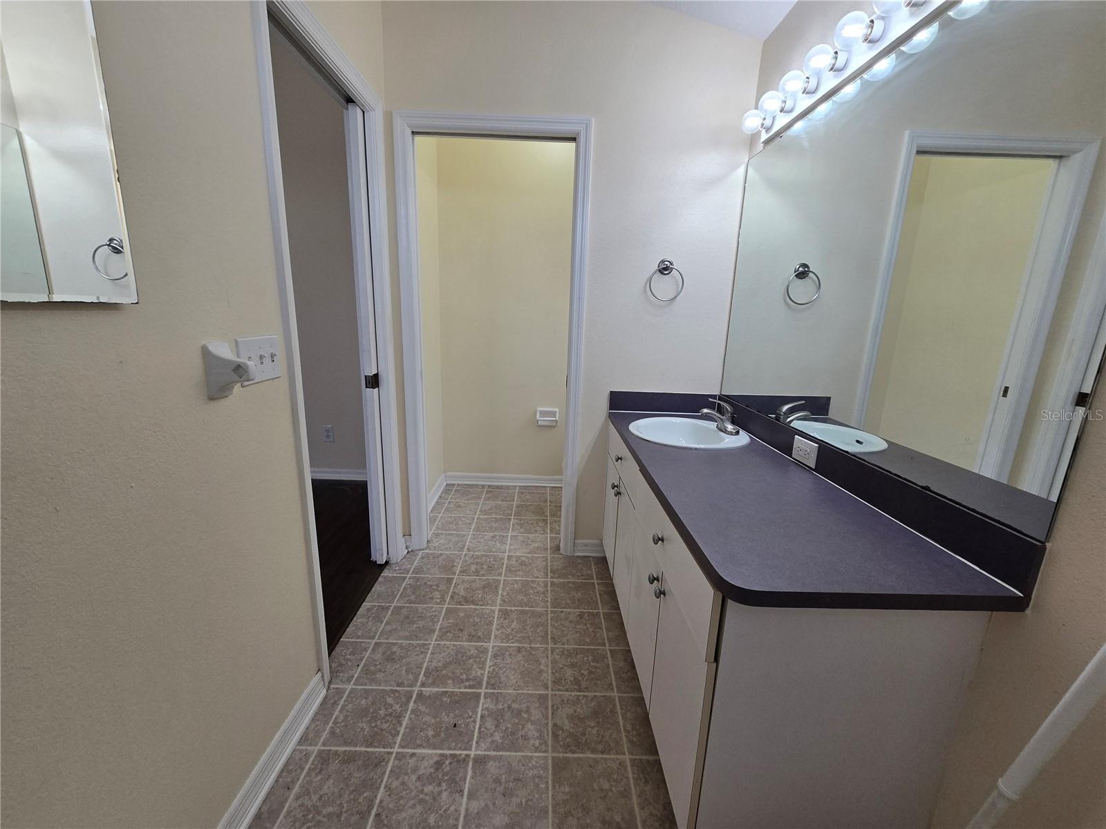 Image 8 of 14 For 545 Summer Sails Drive