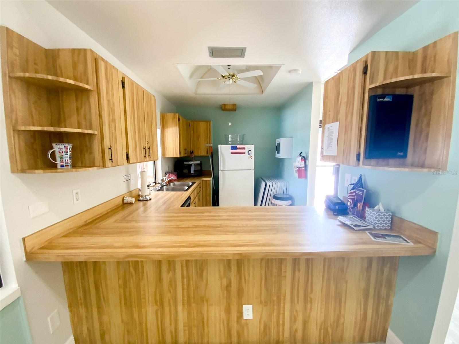 Image 27 of 37 For 1125 Montrose Place