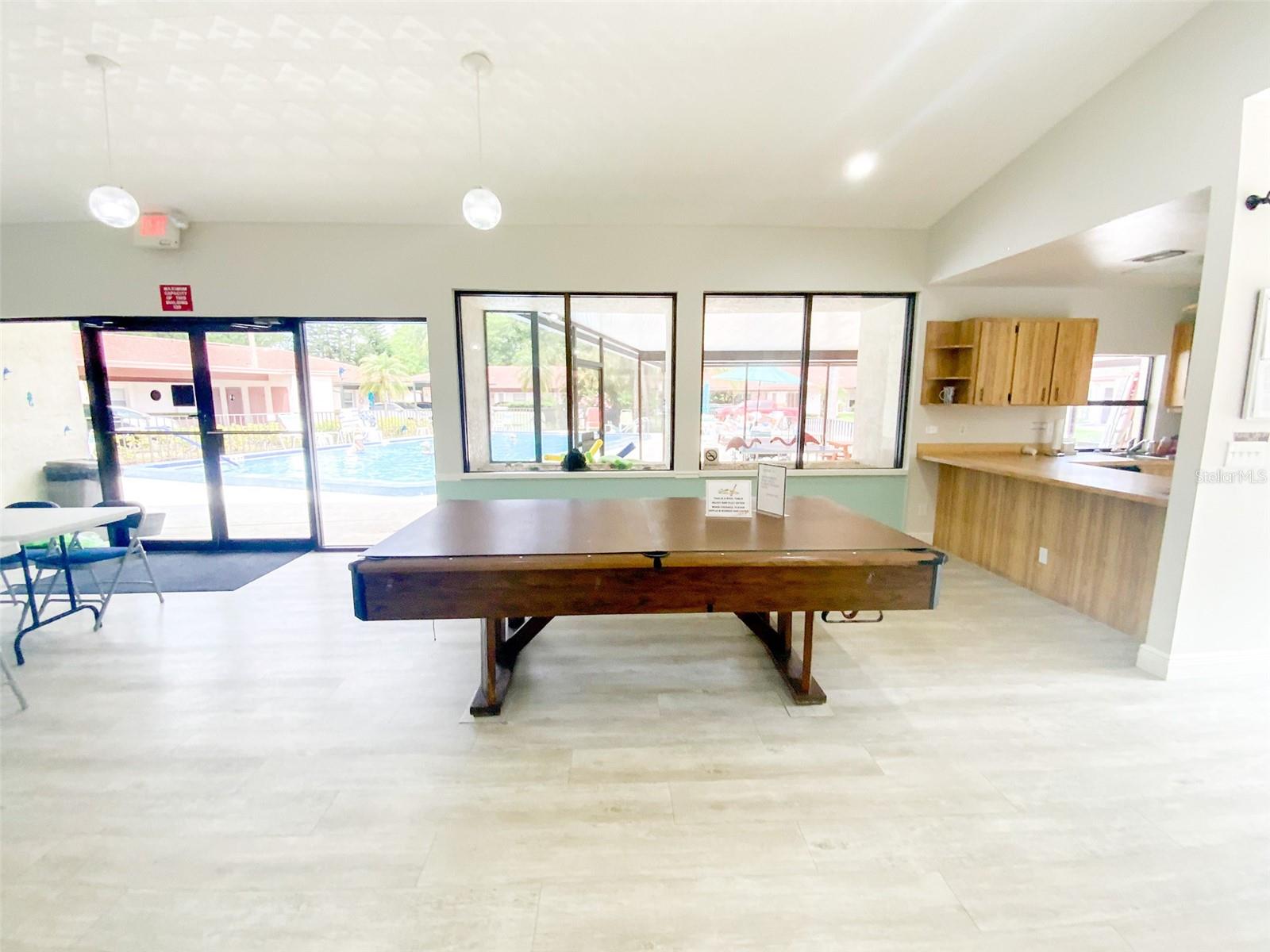 Image 28 of 37 For 1125 Montrose Place