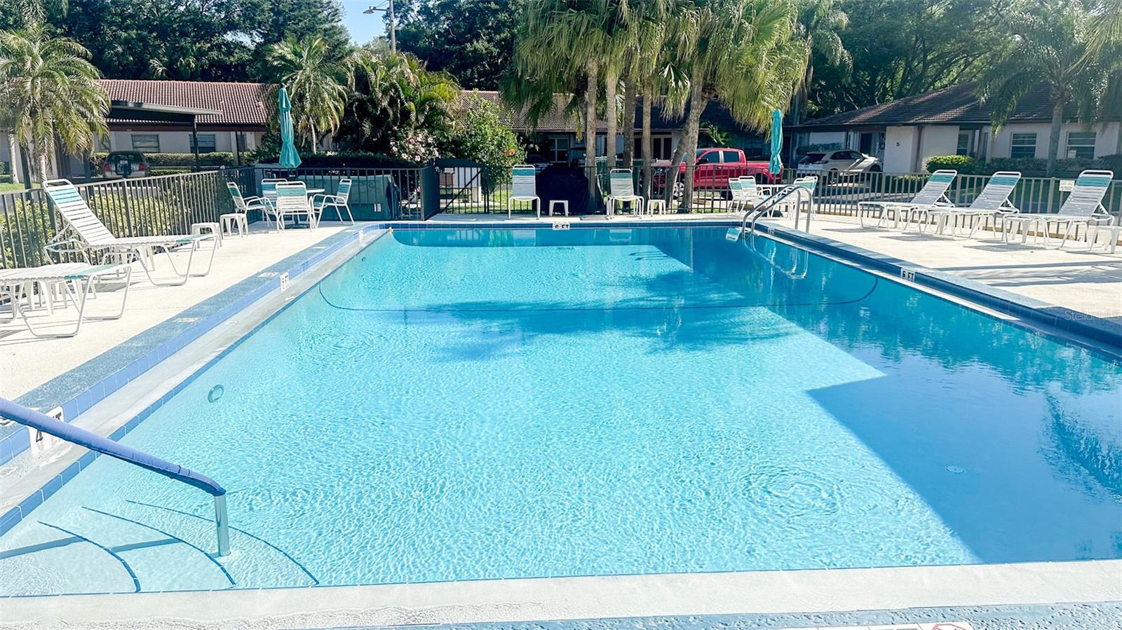 Image 31 of 37 For 1125 Montrose Place