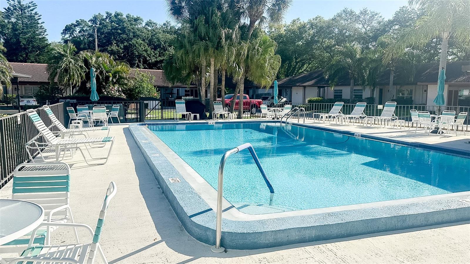 Image 33 of 37 For 1125 Montrose Place