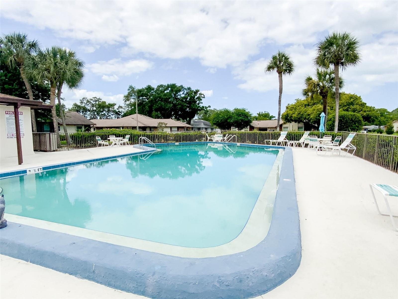 Image 35 of 37 For 1125 Montrose Place