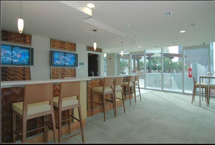 Image 15 of 16 For 777 Ashley Drive 1806