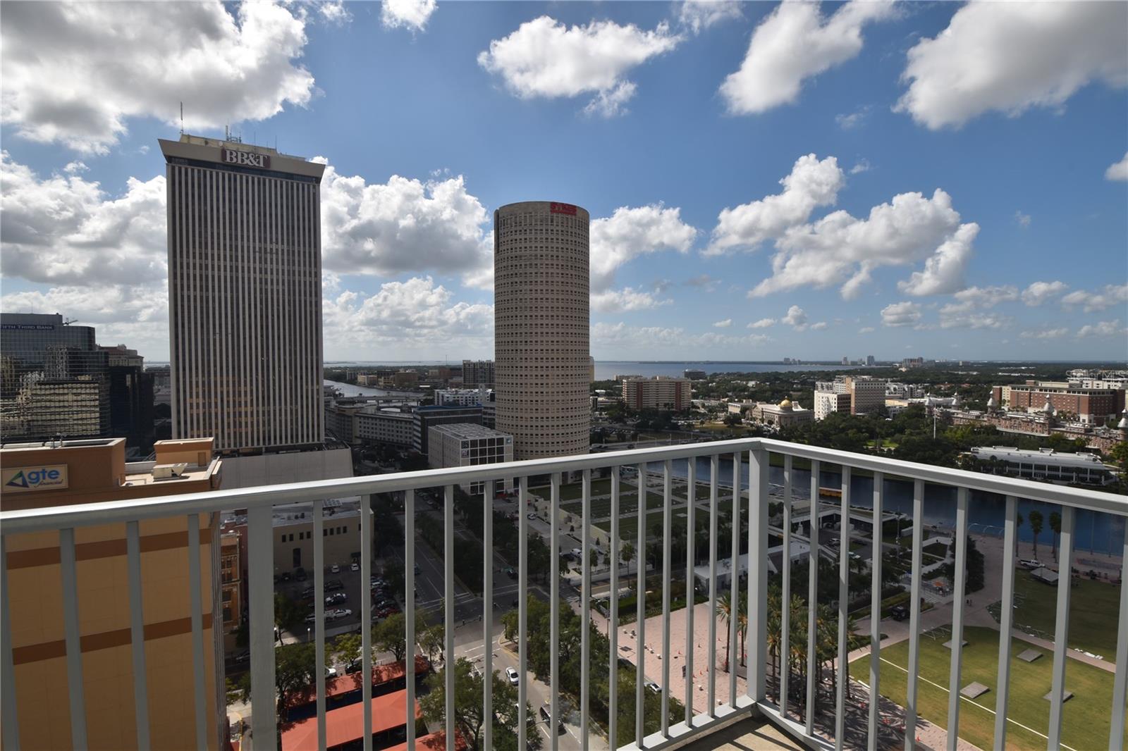 Image 7 of 16 For 777 Ashley Drive 1806