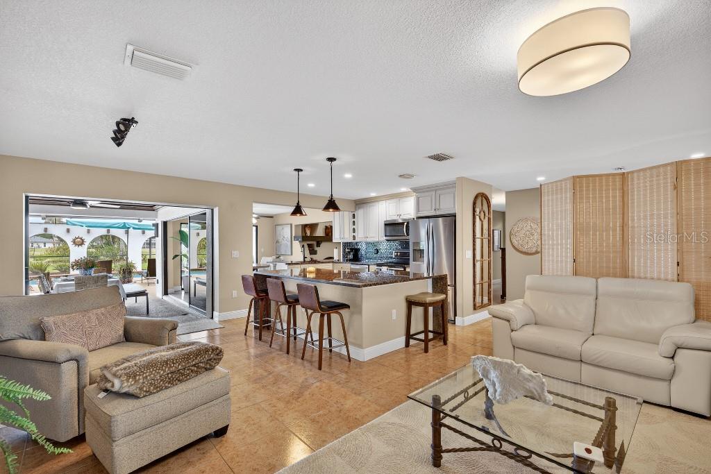 Image 14 of 46 For 4872 Waterbridge Down