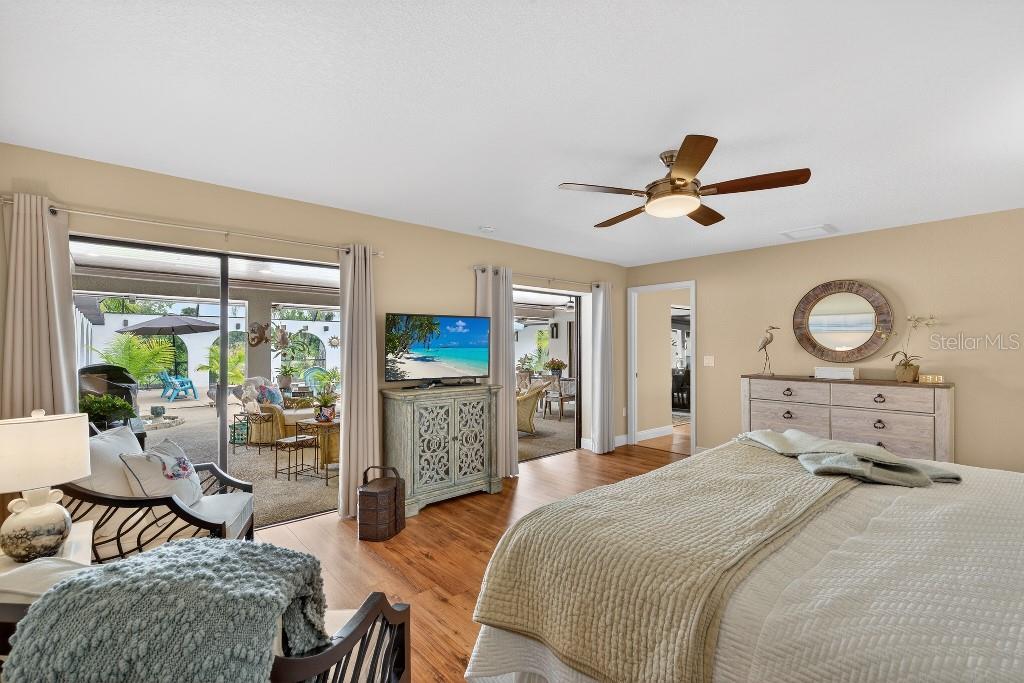 Image 15 of 46 For 4872 Waterbridge Down