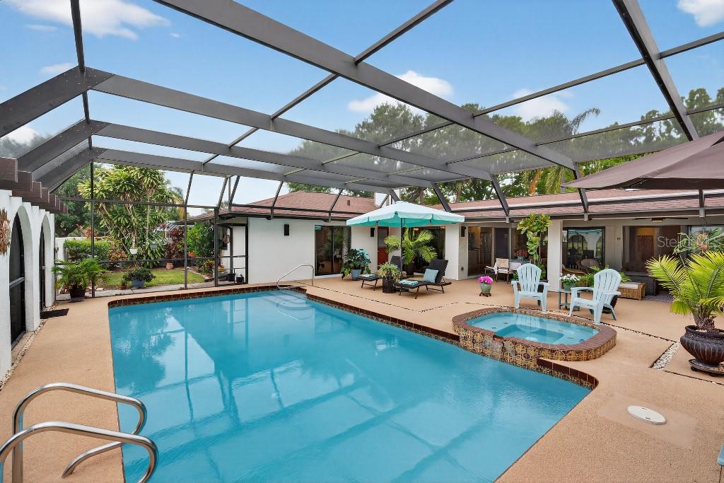 Image 34 of 46 For 4872 Waterbridge Down