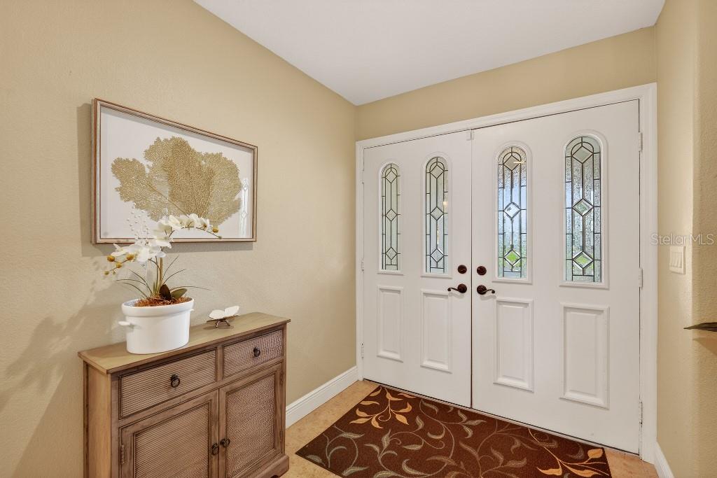 Image 4 of 46 For 4872 Waterbridge Down