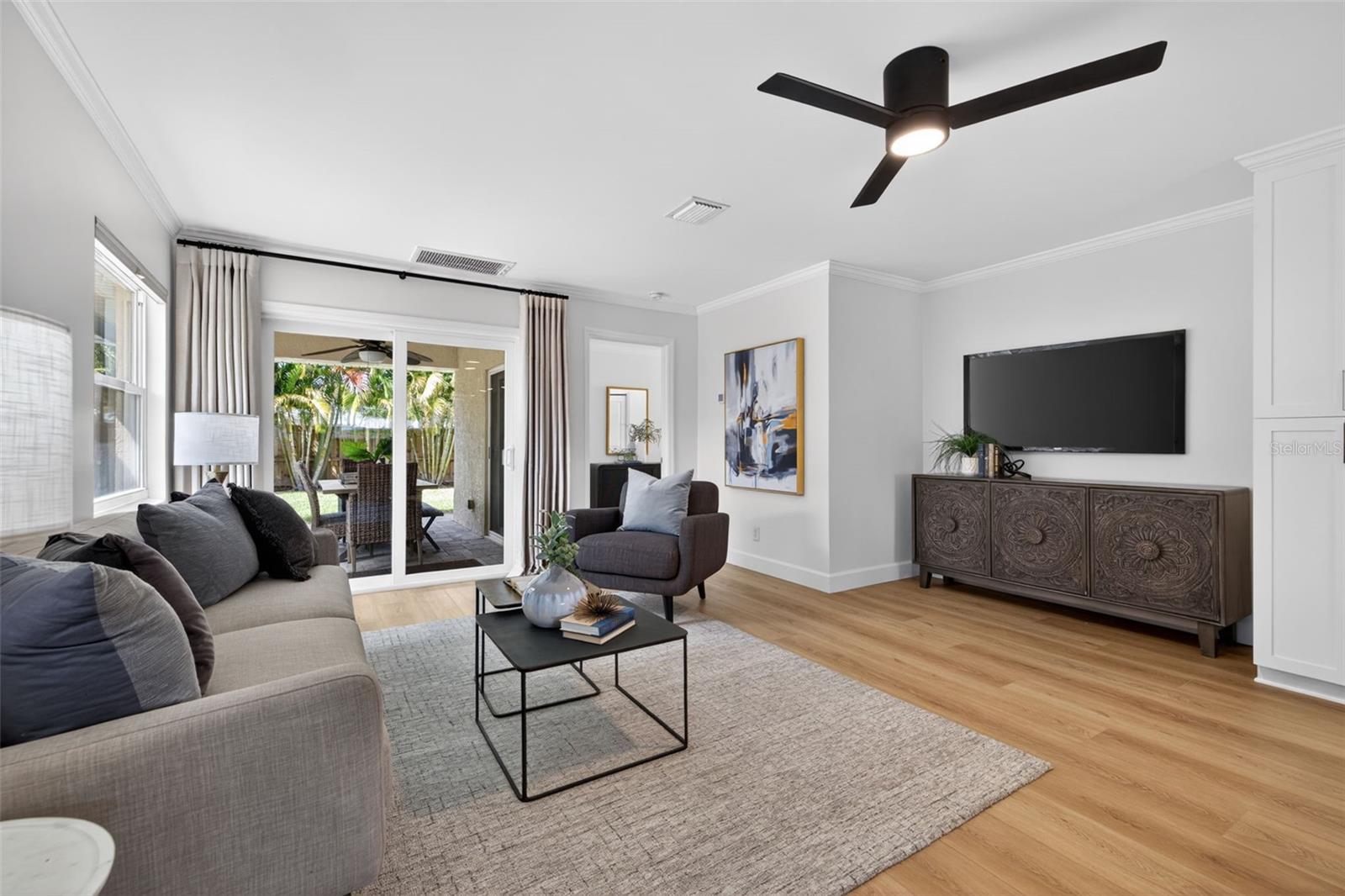 Image 15 of 44 For 413 43rd Avenue Ne