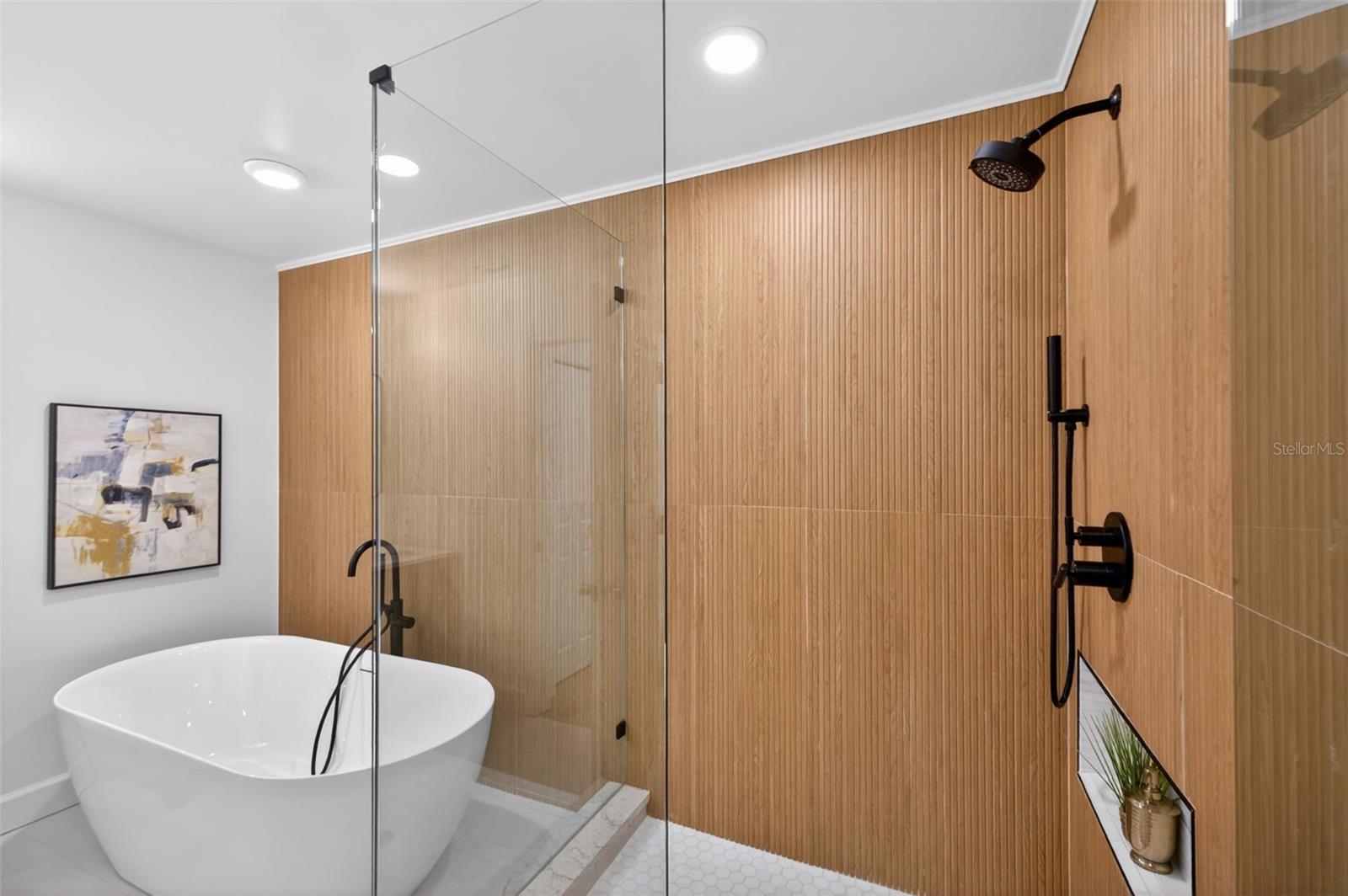 Image 23 of 44 For 413 43rd Avenue Ne