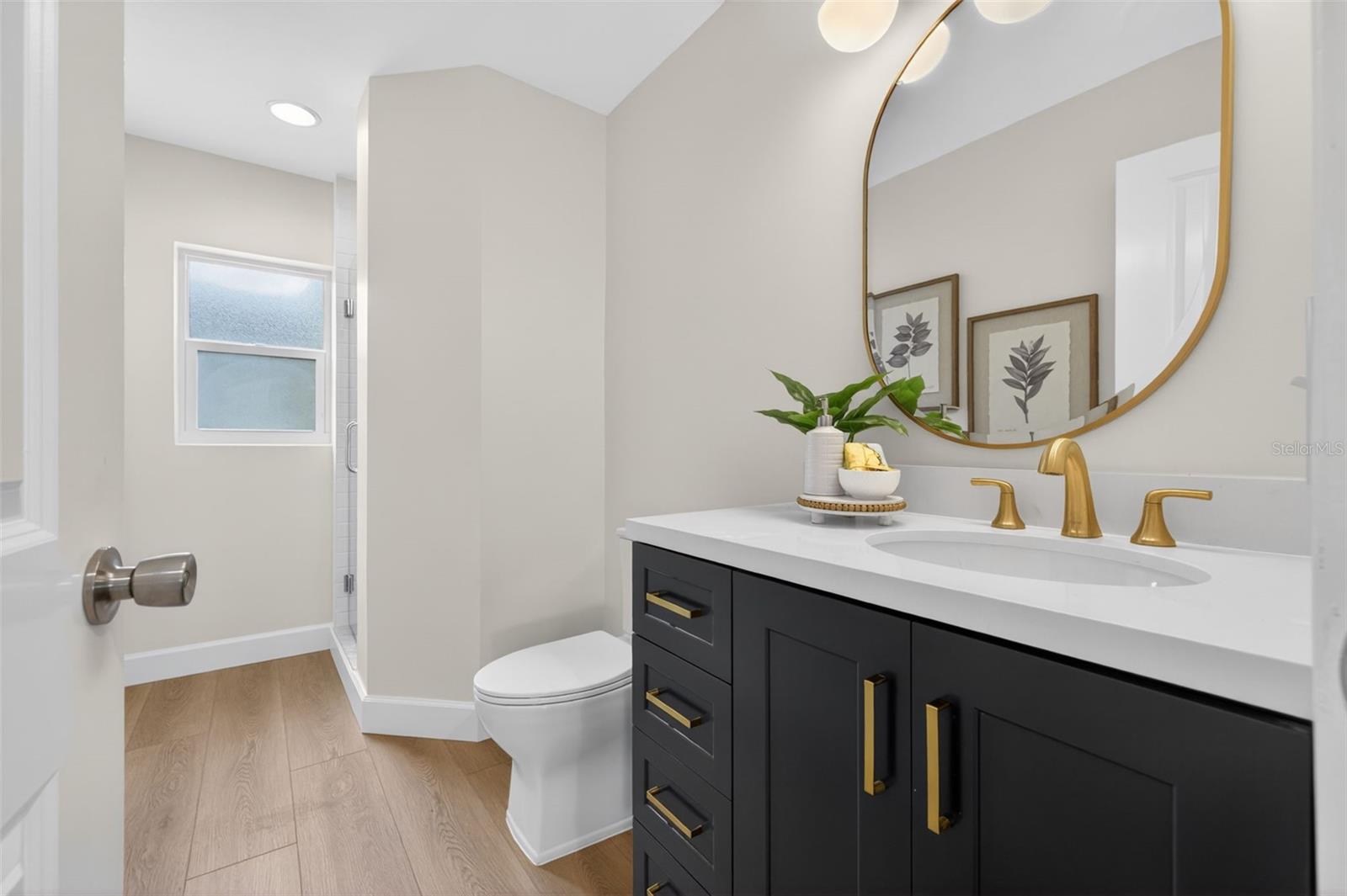 Image 27 of 44 For 413 43rd Avenue Ne