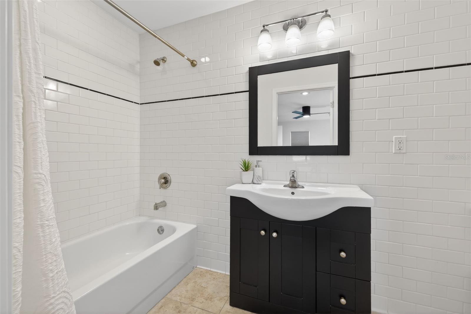 Image 31 of 44 For 413 43rd Avenue Ne