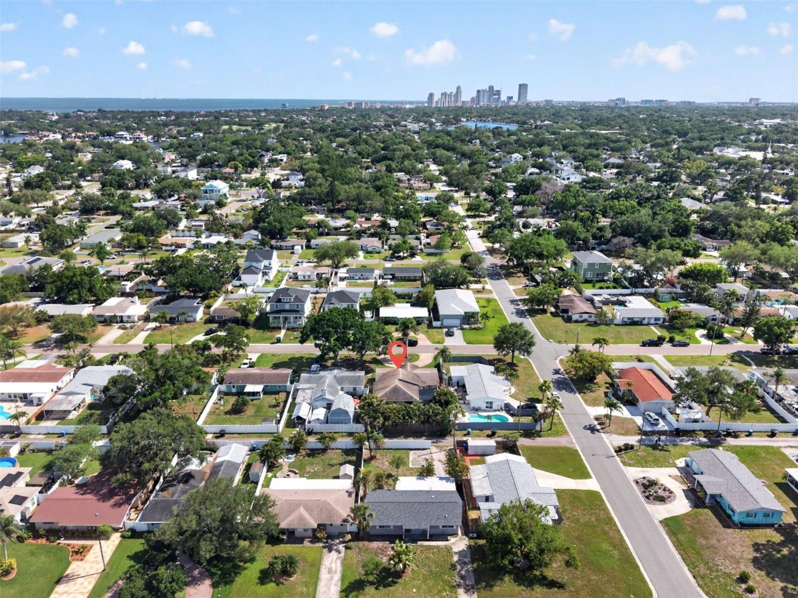 Image 43 of 44 For 413 43rd Avenue Ne