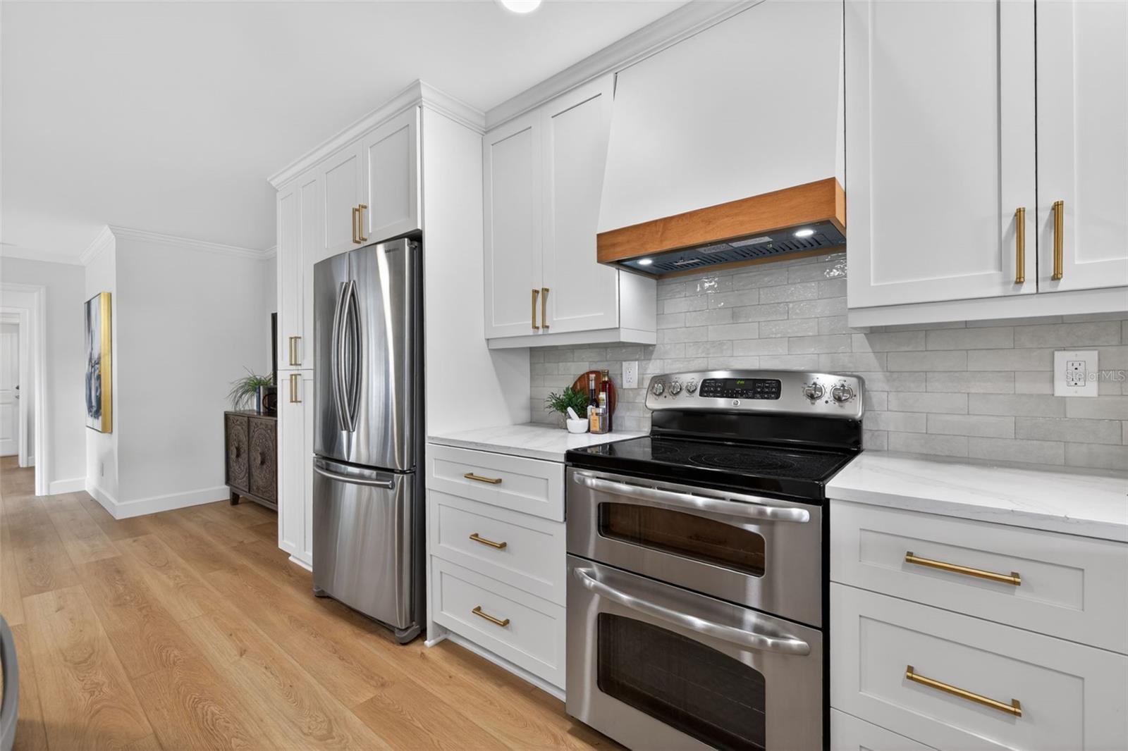 Image 9 of 44 For 413 43rd Avenue Ne