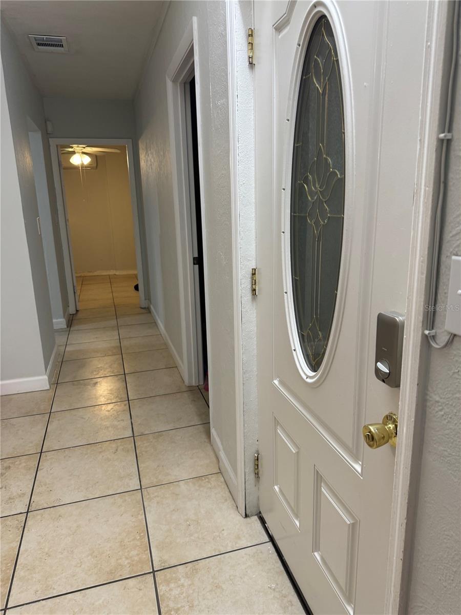 Image 16 of 21 For 121 33rd Avenue E