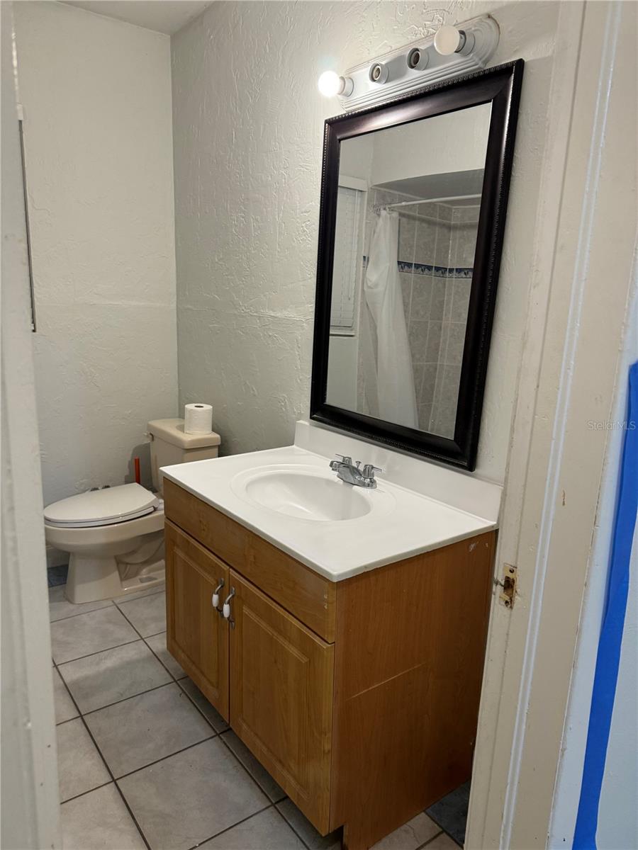 Image 19 of 21 For 121 33rd Avenue E