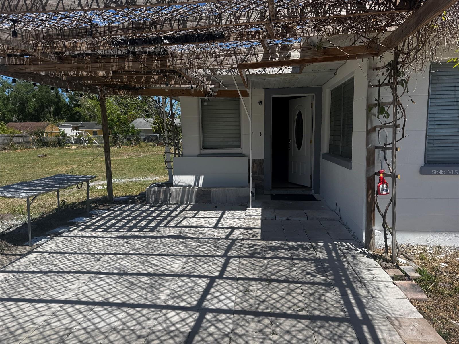 Image 7 of 21 For 121 33rd Avenue E