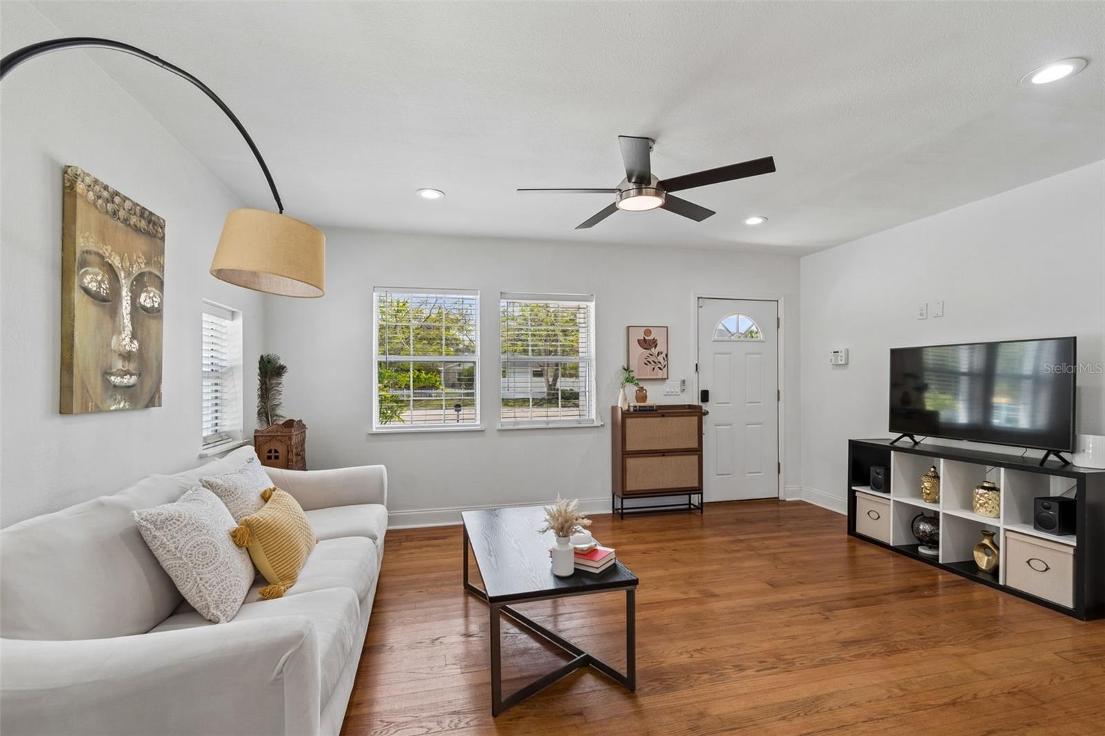 Image 11 of 73 For 2801 Manhattan Avenue